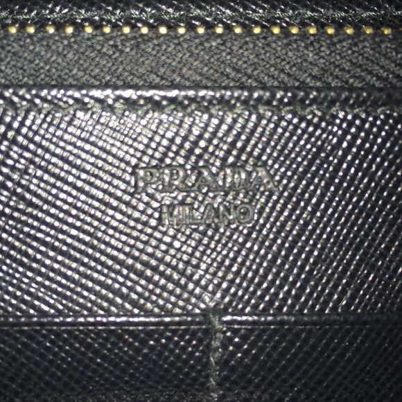 Large Prada wallet - Picture 6 of 6